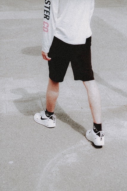 white sneakers with shorts