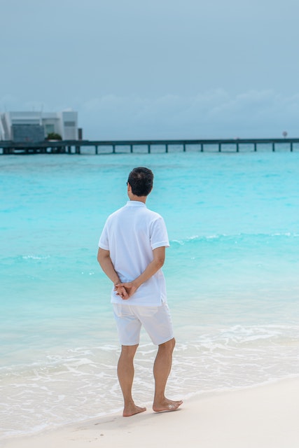 white shirts with white shorts