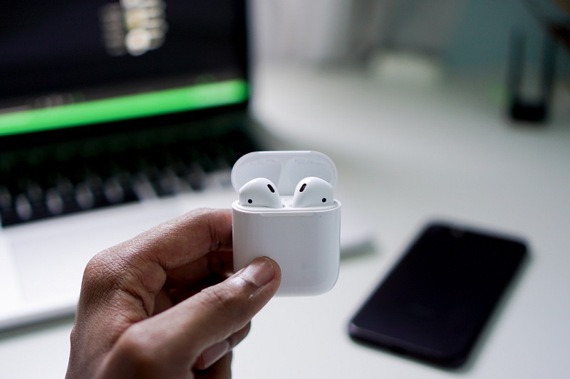 How to connect airpods to windows 10